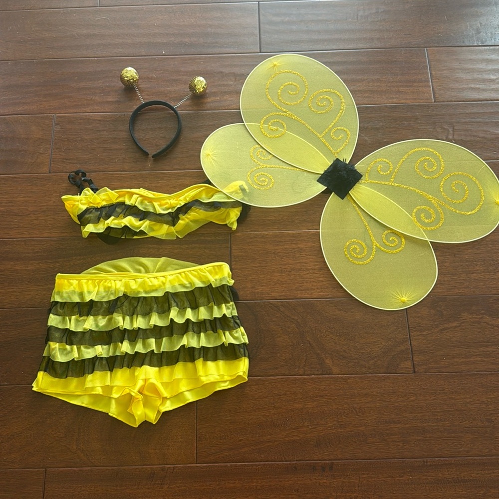 I’m That Bee Costume by Forplay